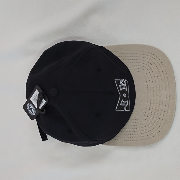 DC Hat - Picture 5 of 16